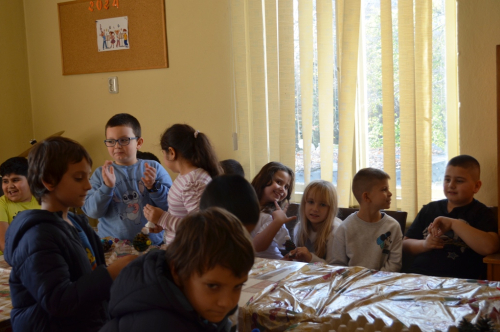 КОЛЕДНА РАБОТИЛНИЦА ЗА ДЖУДЖЕТА